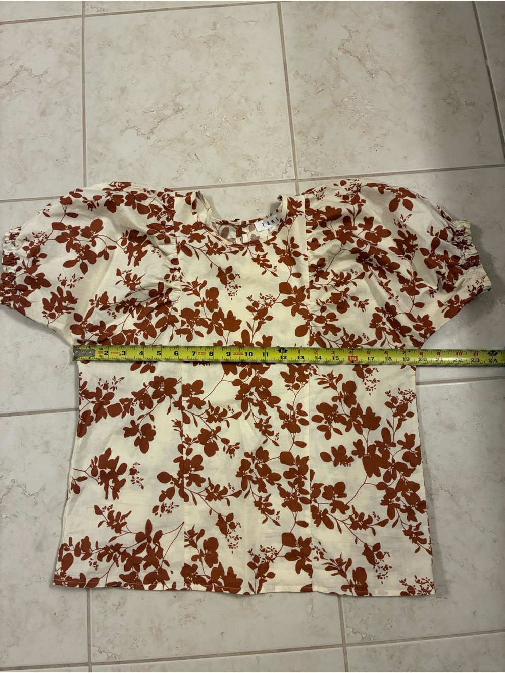Women’s THML Puff-Sleeve Top - Cream with Floral - Picture 3 of 7